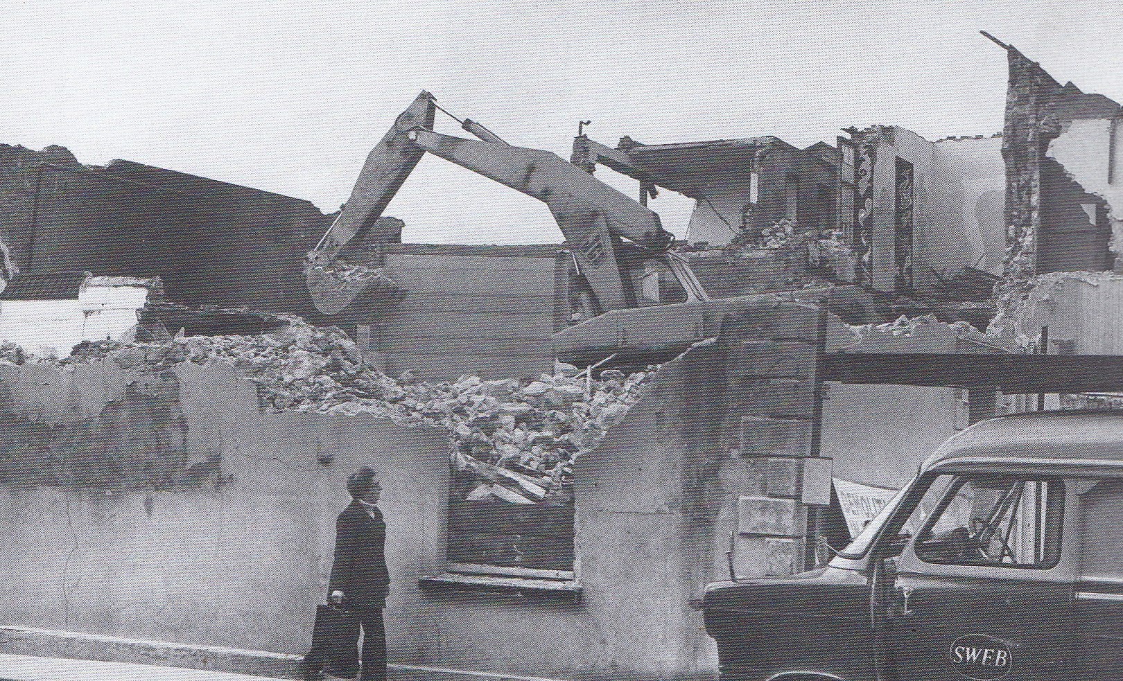 1972 - Demolition of the Regal Cinema